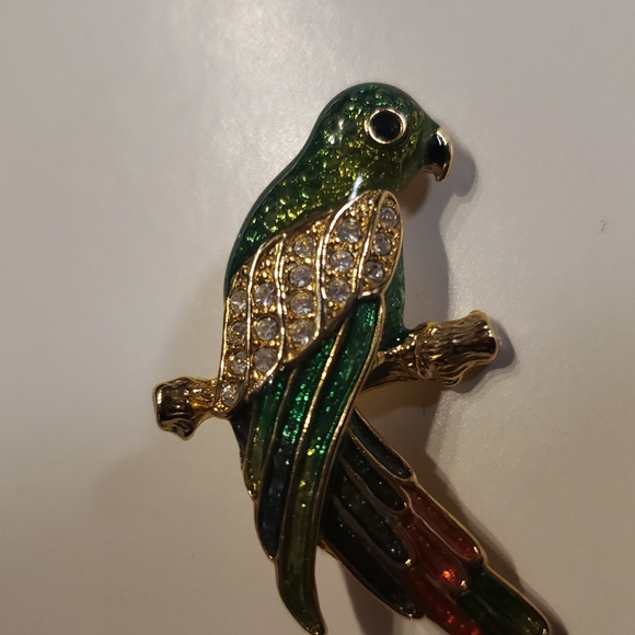 Vintage Monet Gold Tone Rhinestone Parrot Brooch - Picture 2 of 6